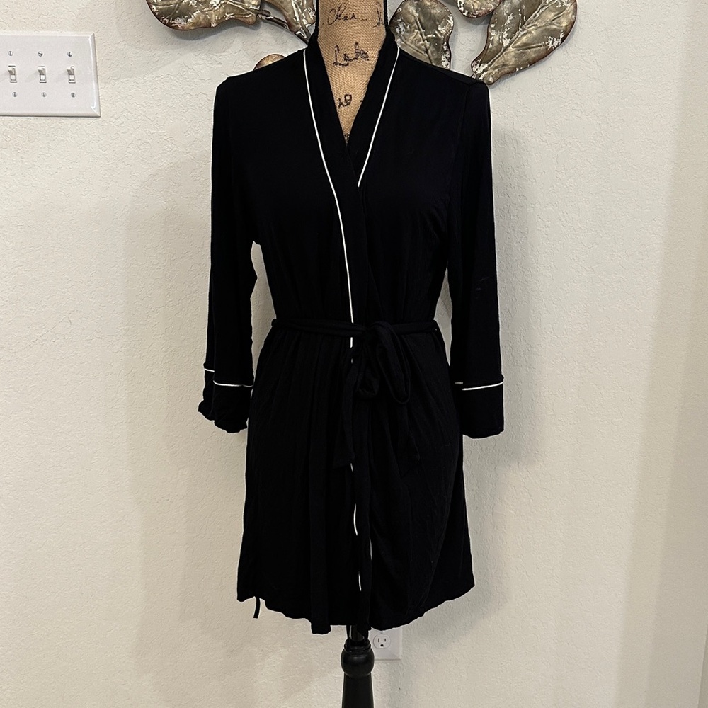 Étam Paris Black Belted Robe with White Piping Trim – Size M - Picture 2 of 8